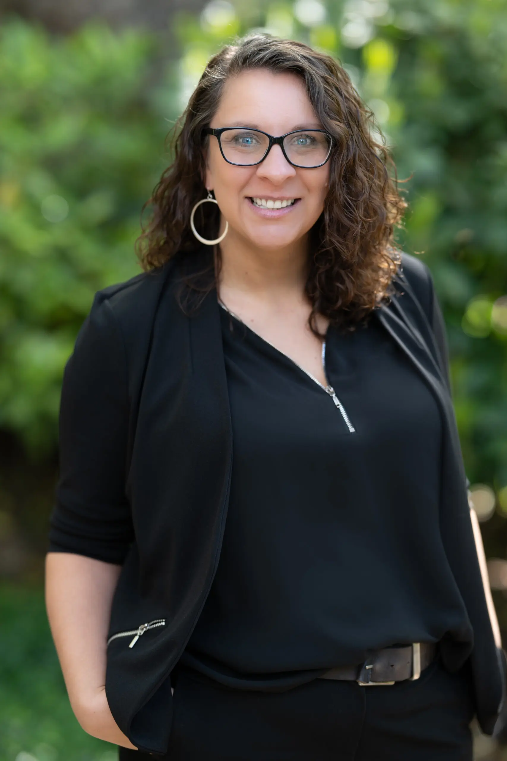 Amanda Tomkins: HR Director.